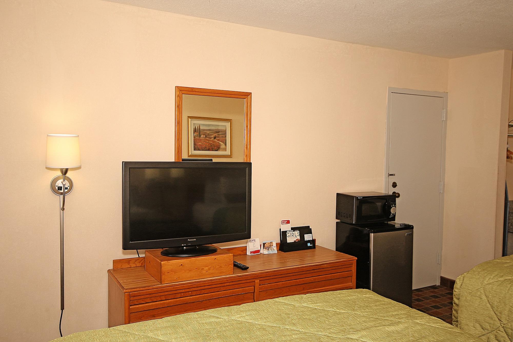 Ramada By Wyndham Wytheville Εξωτερικό φωτογραφία