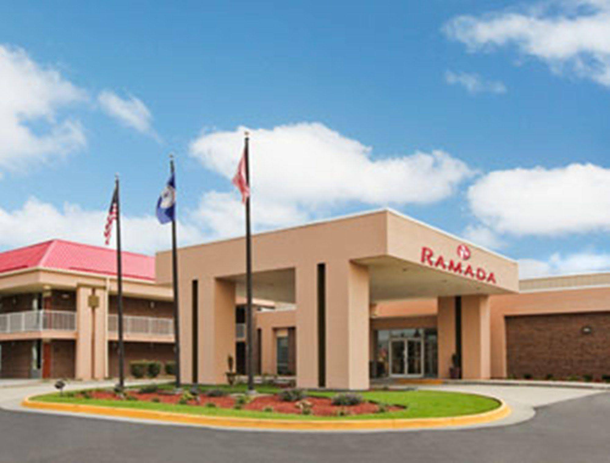 Ramada By Wyndham Wytheville Εξωτερικό φωτογραφία