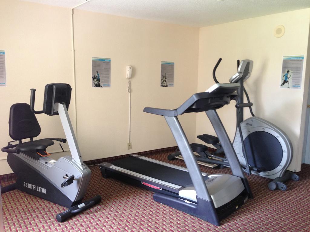 Ramada By Wyndham Wytheville Εξωτερικό φωτογραφία